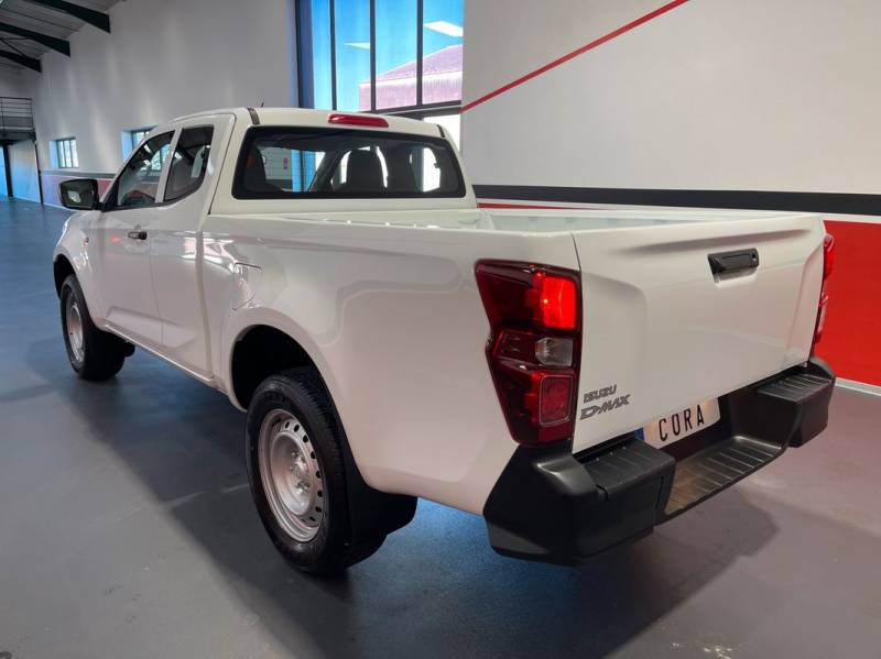 À vendre à Manosque : ISUZU D-MAX N57 167 ch 4 Places