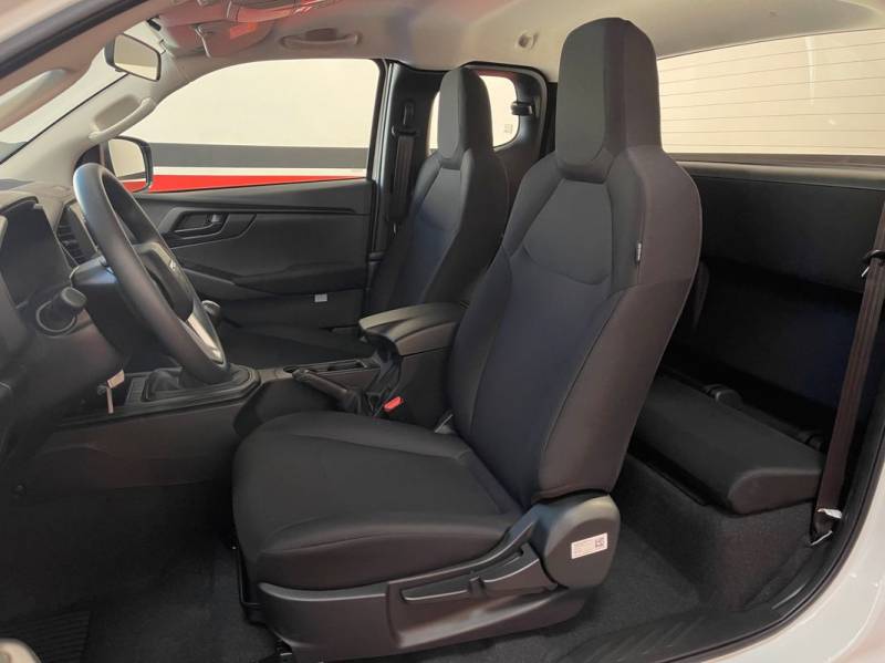 Acheter un pick-up d'occasion isuzu à Manosque 04