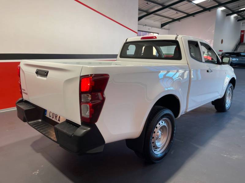 À vendre à Manosque : ISUZU D-MAX N57 167 ch 4 Places