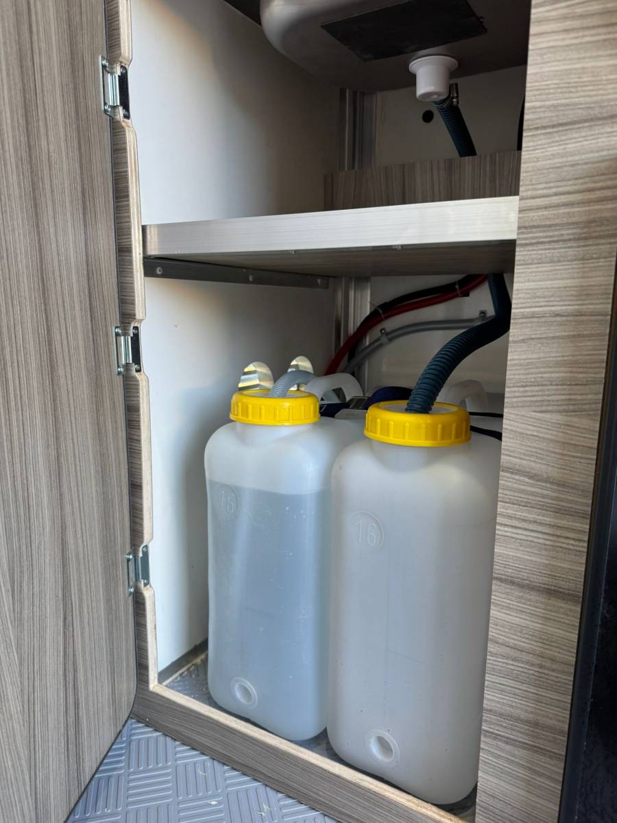 Transformation d'un Renault Master en Médicobus