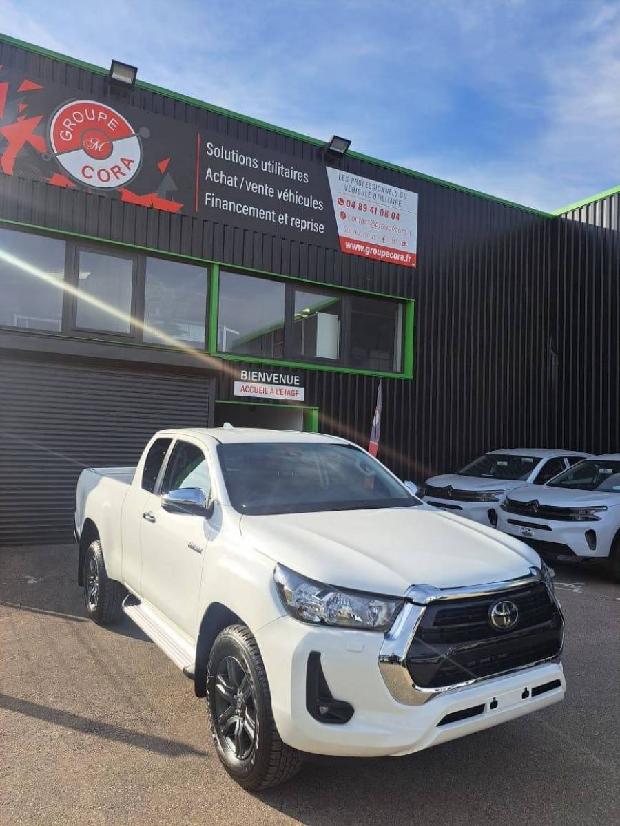 Pose d'une benne sur un toyota hilix à Manosque 04 dans les Alpes de hautes Provence